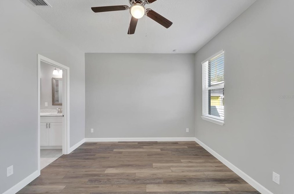 2704 18th Ave, Tampa FL 33619-2421 exterior