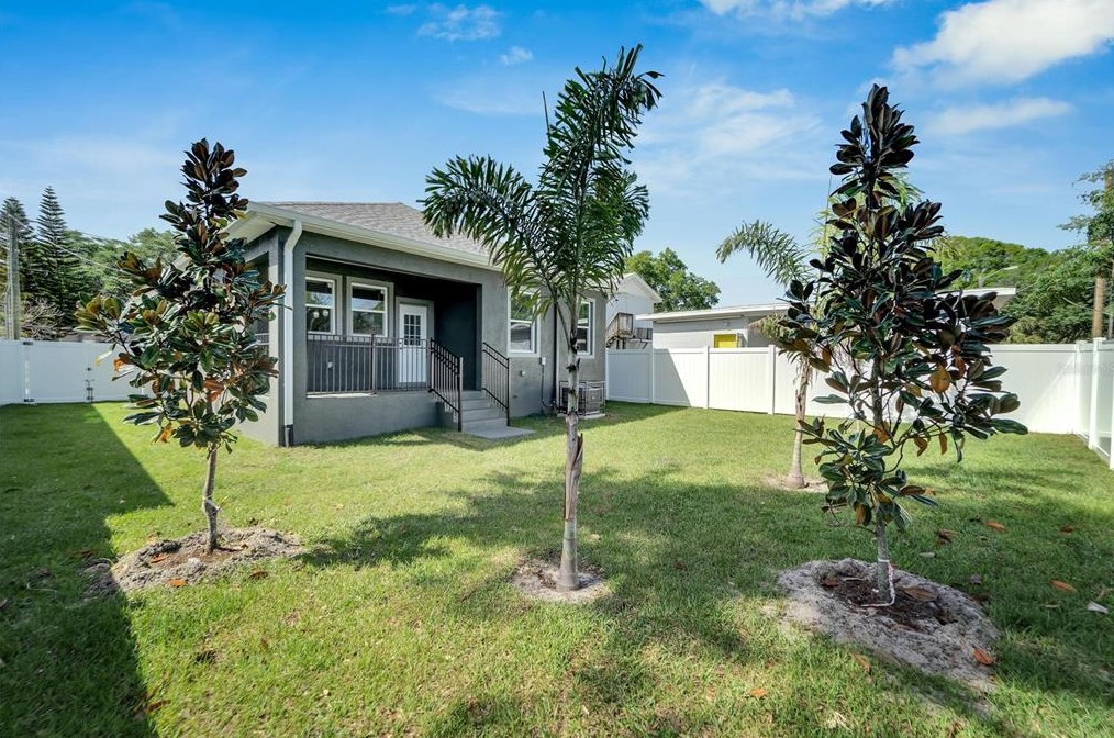 2704 18th Ave, Tampa FL 33619-2421 exterior