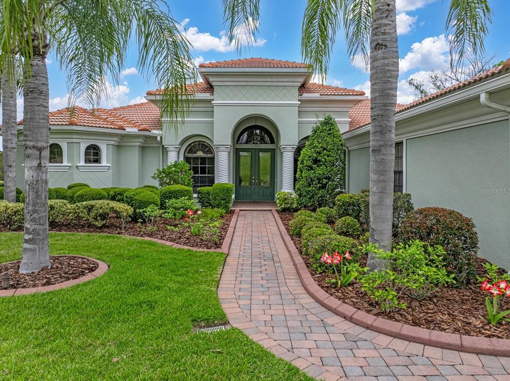 13551 Carnoustie Cir, Dade City FL 33525-2707 exterior