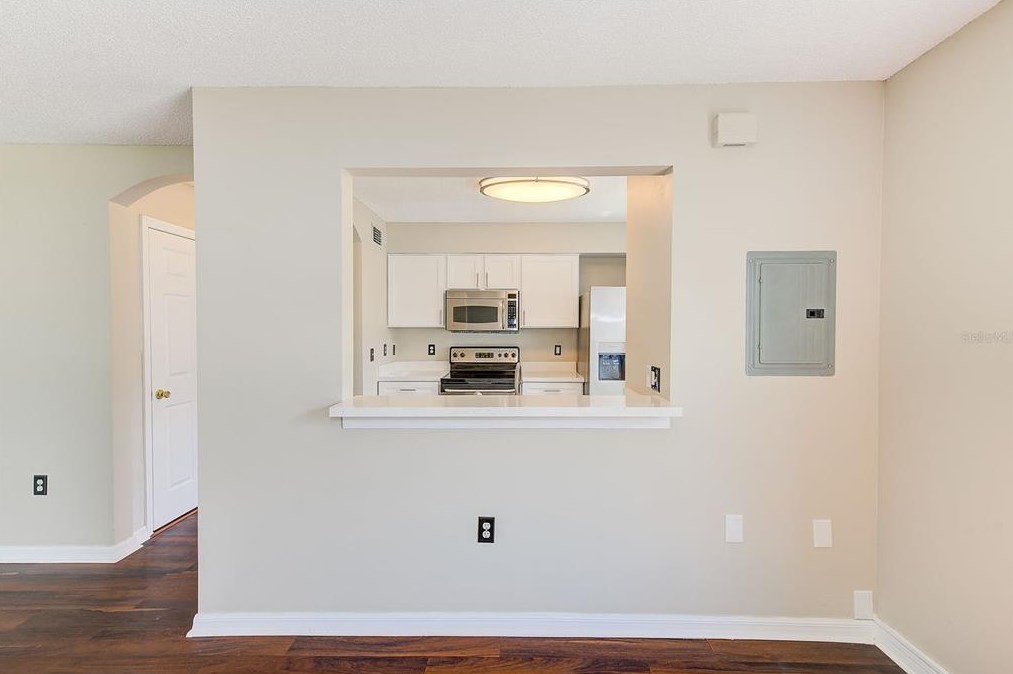 4120 Gradstone Pl, Tampa FL  33617-7370 exterior