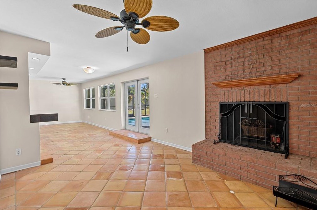 2206 Cornell Dr, Riverview FL  33578-4233 exterior