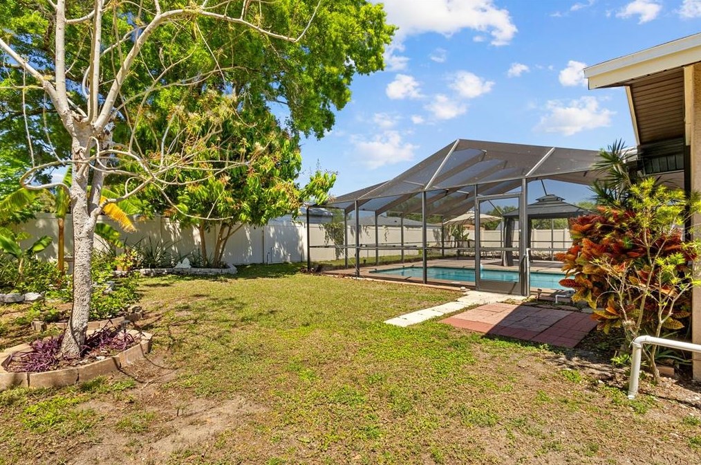 2206 Cornell Dr, Riverview FL  33578-4233 exterior