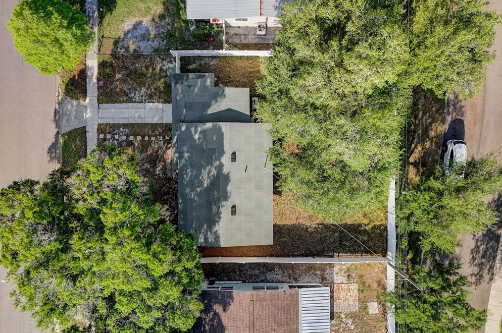 4425 Wallace Ave, Tampa FL 33611-5640 exterior