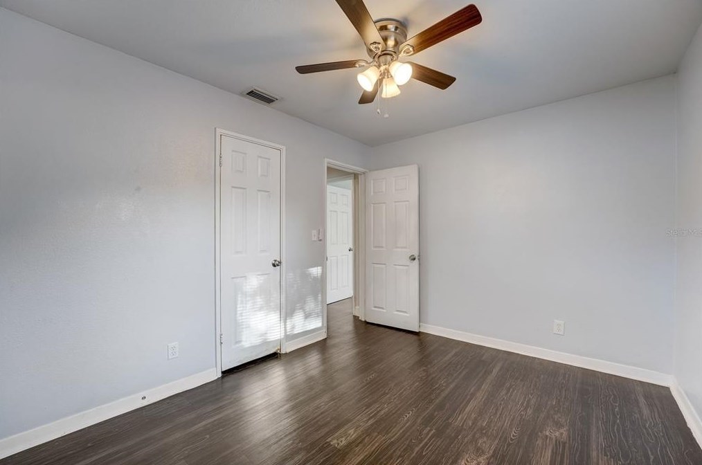 4425 Wallace Ave, Tampa FL 33611-5640 exterior