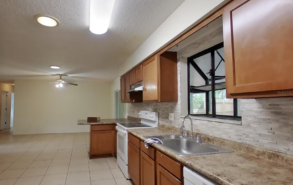 574 Sean Ct, Apopka FL  32712-3560 exterior