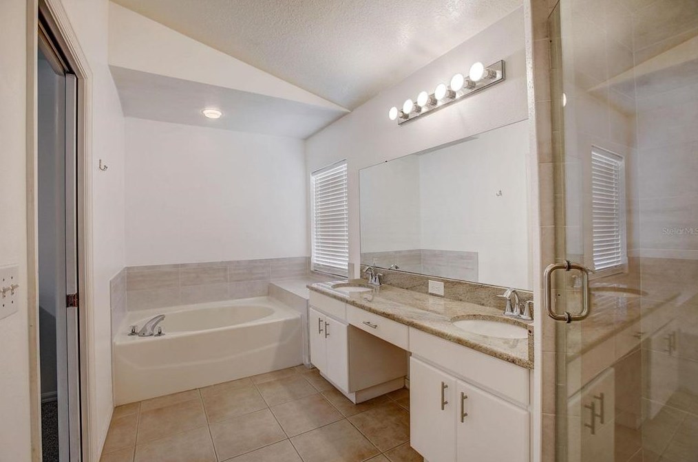 10727 Deepbrook Dr, Riverview FL  33569-8725 exterior