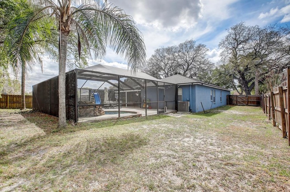 10727 Deepbrook Dr, Riverview FL  33569-8725 exterior