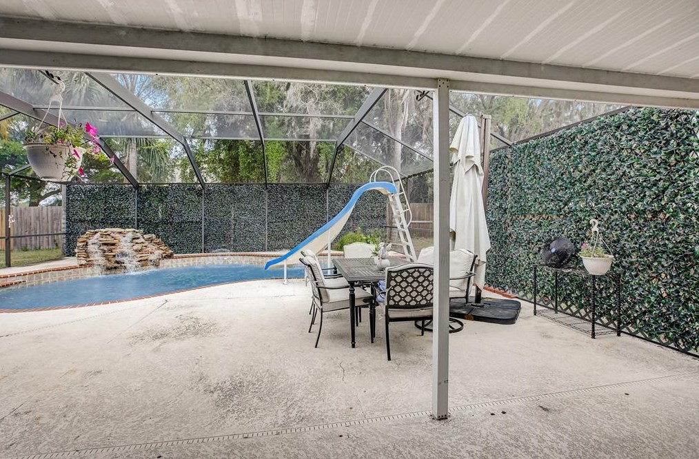 10727 Deepbrook Dr, Riverview FL  33569-8725 exterior