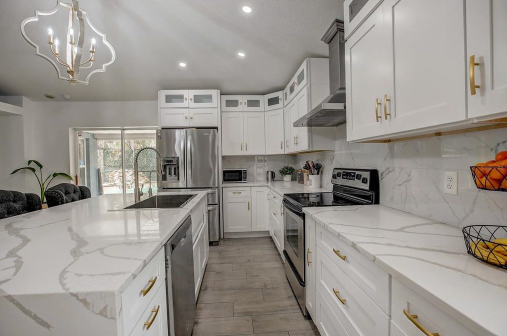 10727 Deepbrook Dr, Riverview FL  33569-8725 exterior