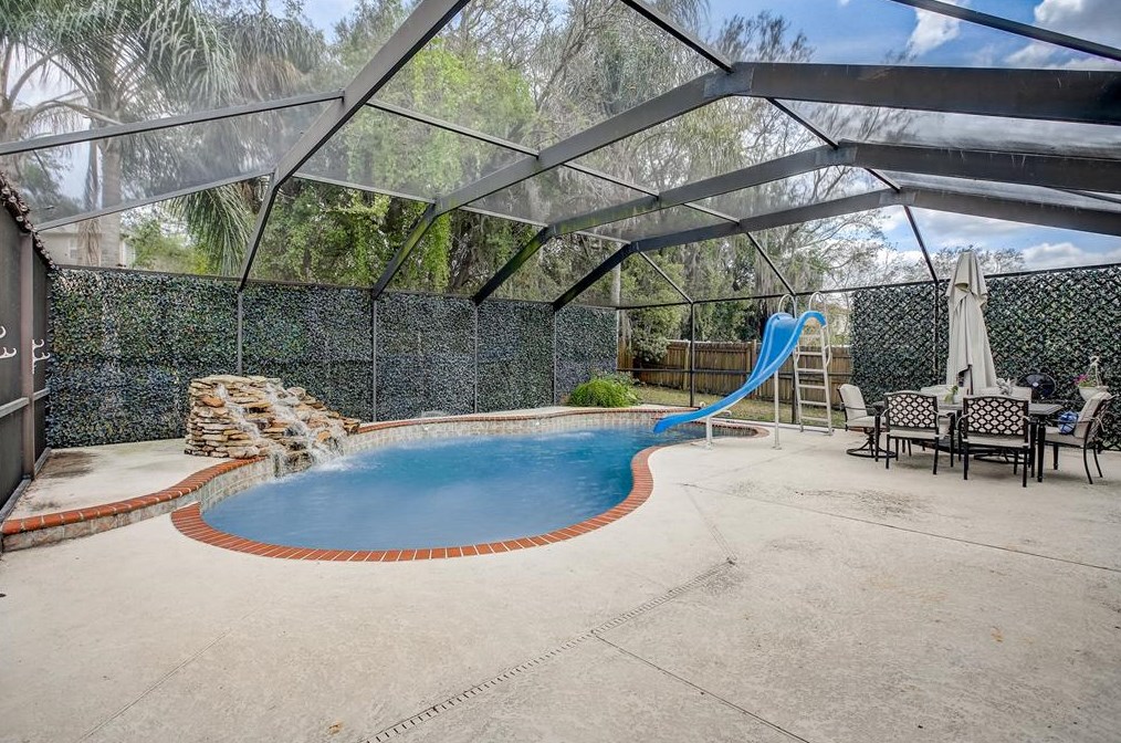 10727 Deepbrook Dr, Riverview FL  33569-8725 exterior