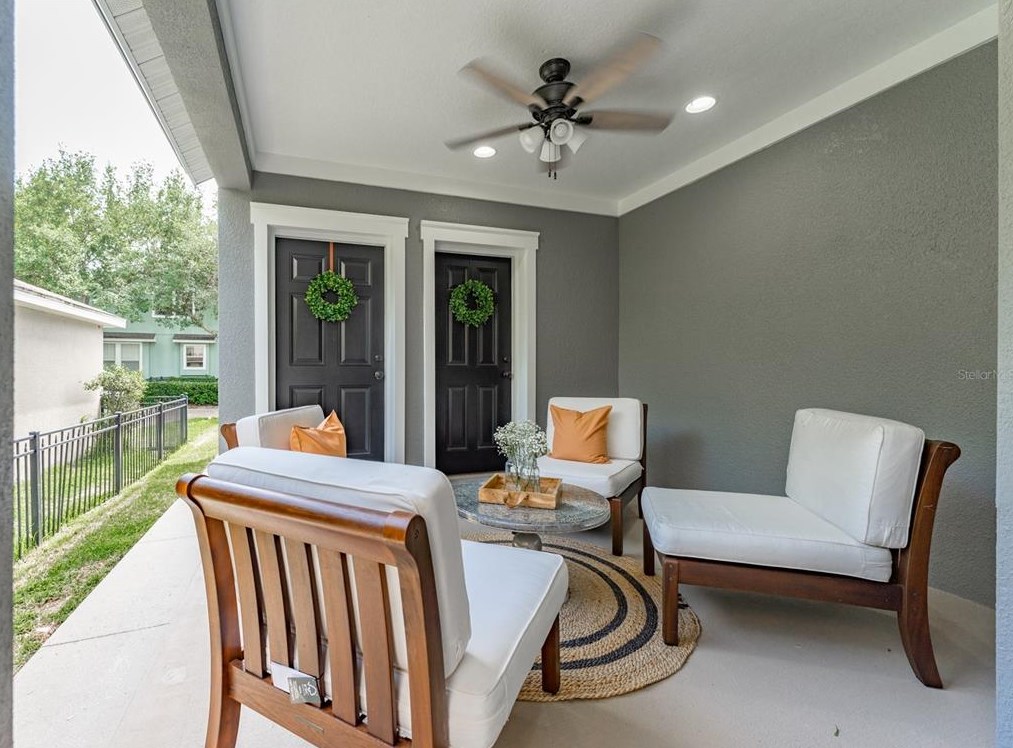 16133 Loneoak Vw Dr, Lithia FL  33547-4895 exterior