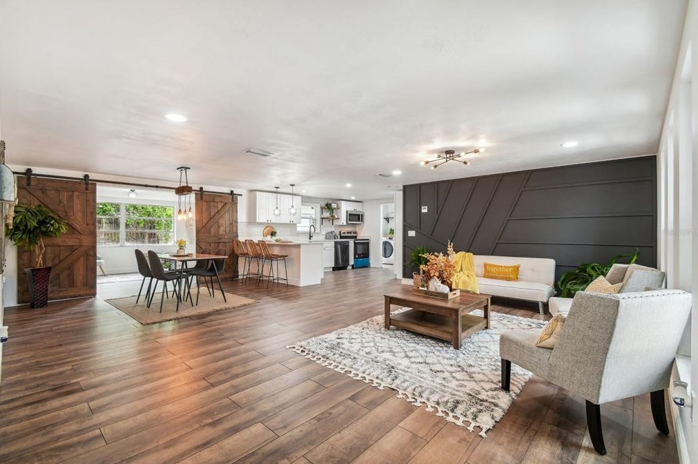 11211 Meadow Dr, Port Richey FL  34668-2320 exterior