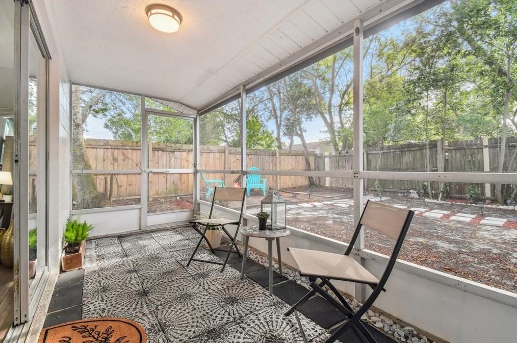 11211 Meadow Dr, Port Richey FL  34668-2320 exterior