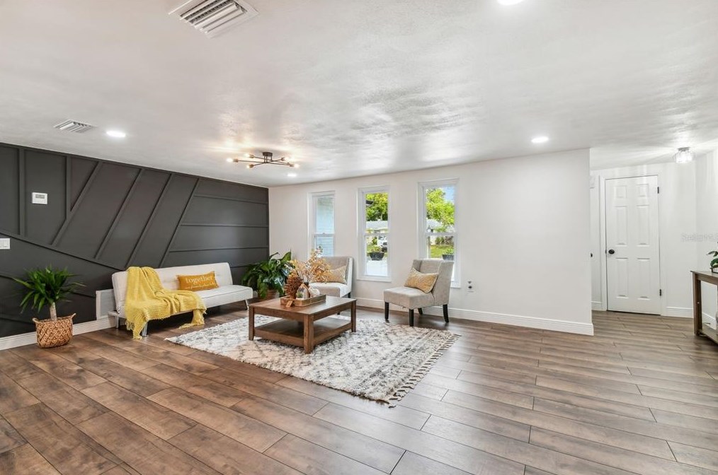 11211 Meadow Dr, Port Richey FL  34668-2320 exterior