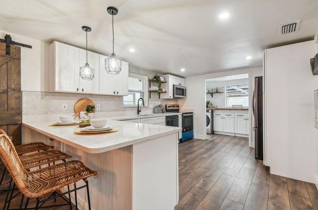 11211 Meadow Dr, Port Richey FL  34668-2320 exterior