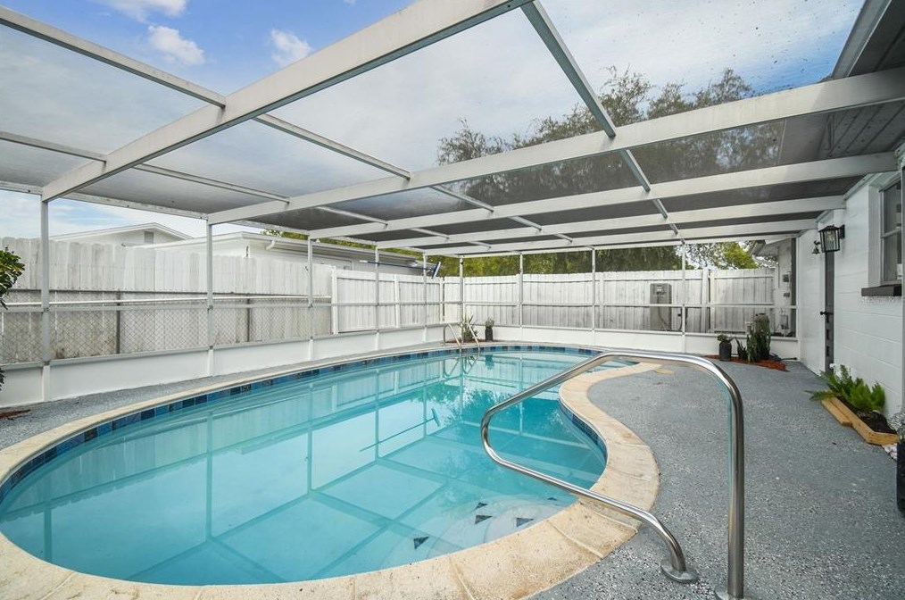 11211 Meadow Dr, Port Richey FL  34668-2320 exterior