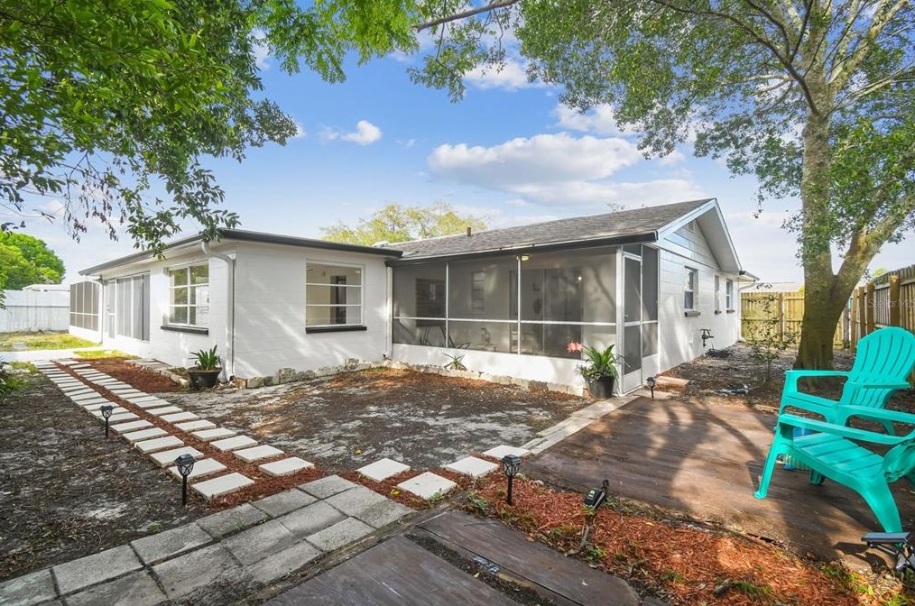 11211 Meadow Dr, Port Richey FL  34668-2320 exterior