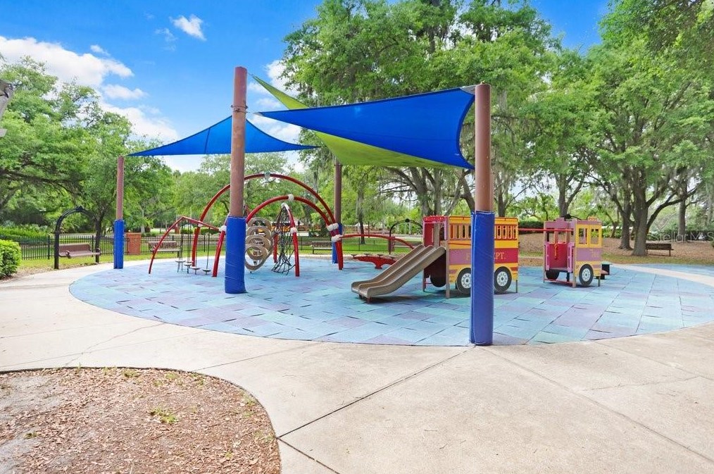 4943 Ebensburg Dr, Tampa FL  33647-1383 exterior