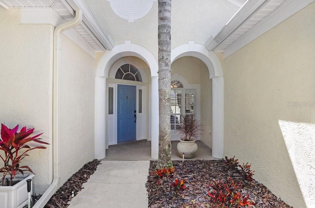 4943 Ebensburg Dr, Tampa FL  33647-1383 exterior