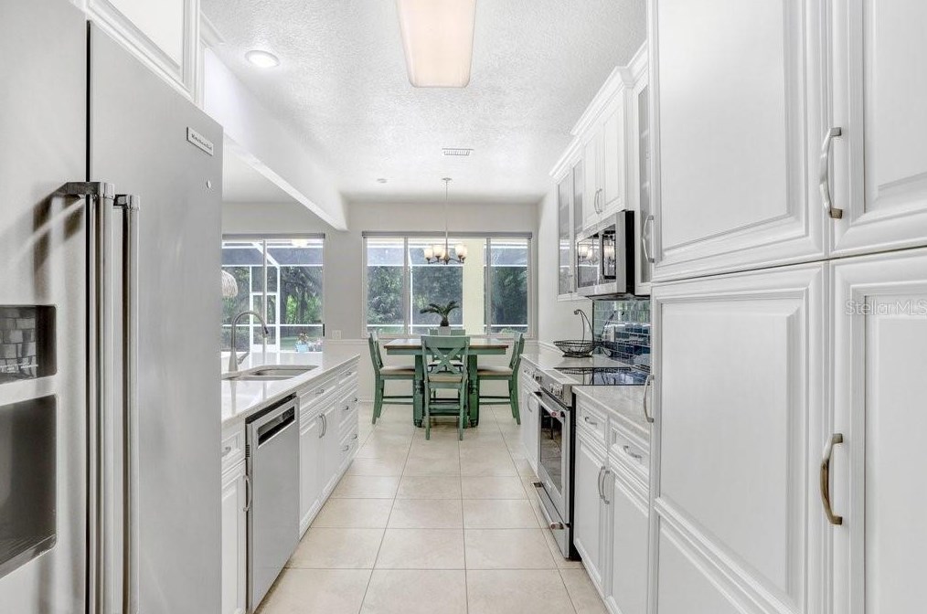 4943 Ebensburg Dr, Tampa FL  33647-1383 exterior