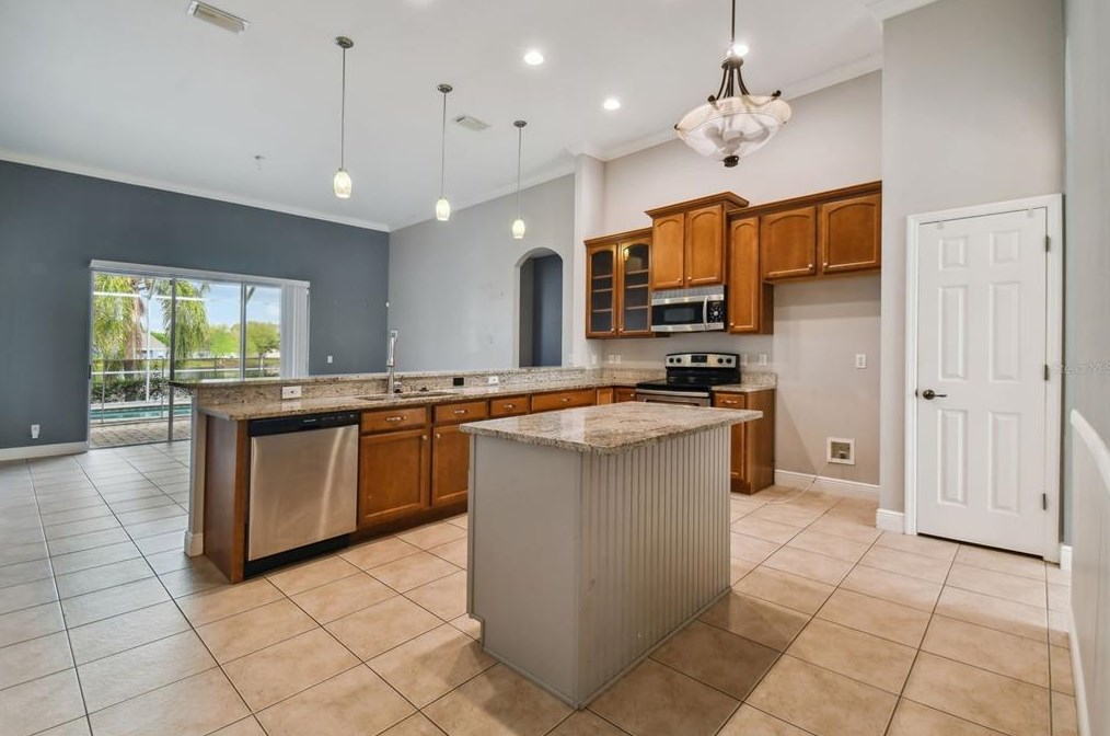 11806 Summer Spg Dr, Riverview FL 33579-4074 exterior