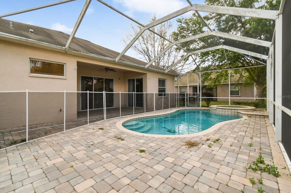 11806 Summer Spg Dr, Riverview FL 33579-4074 exterior