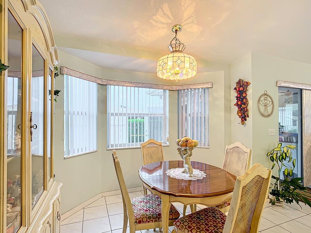 9886 62nd Terrace Rd, Ocala FL  34472-8669 exterior