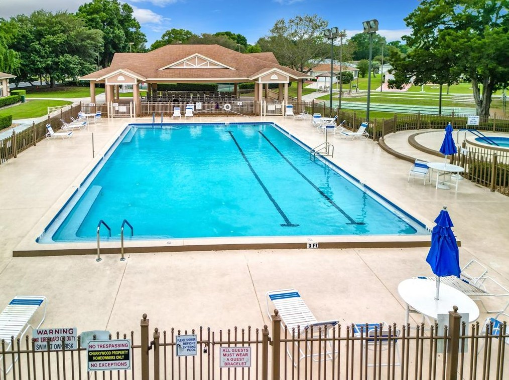 9886 62nd Terrace Rd, Ocala FL  34472-8669 exterior