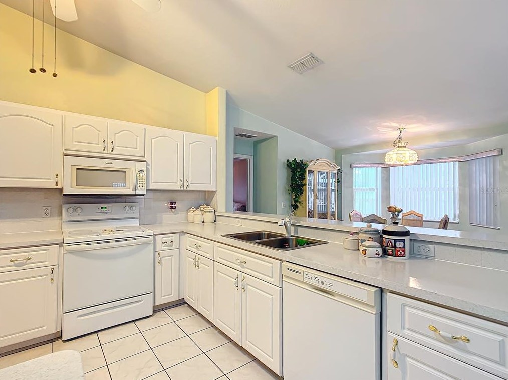 9886 62nd Terrace Rd, Ocala FL  34472-8669 exterior