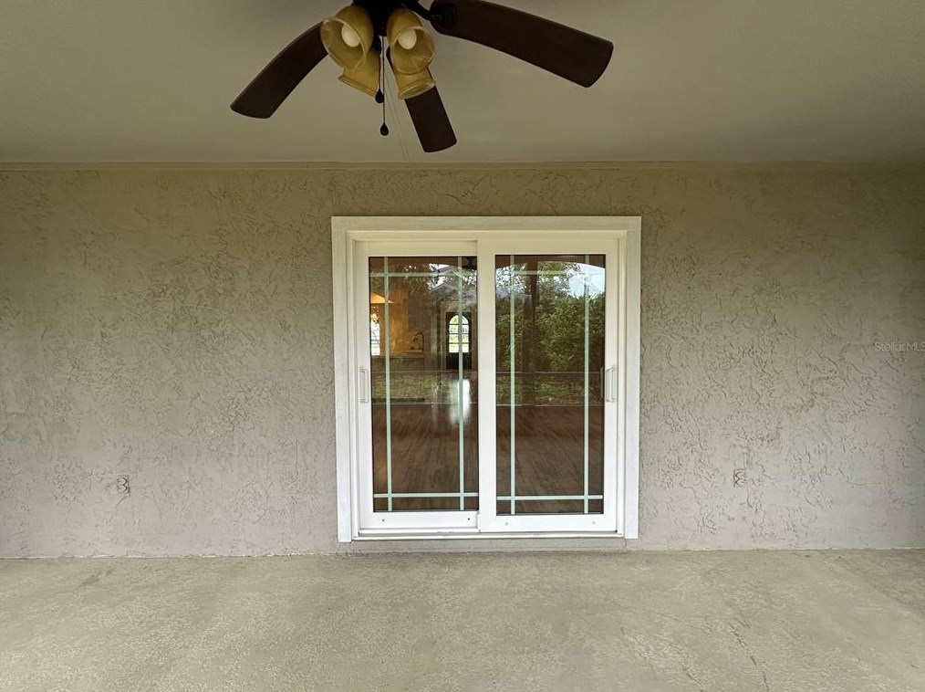 818 Druid Hills Rd, Tampa FL  33617-3812 exterior