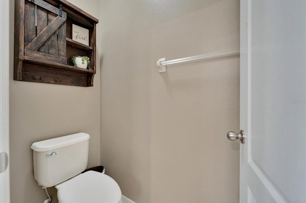 2207 Via Napoli St, Plant City FL  33566-1021 exterior