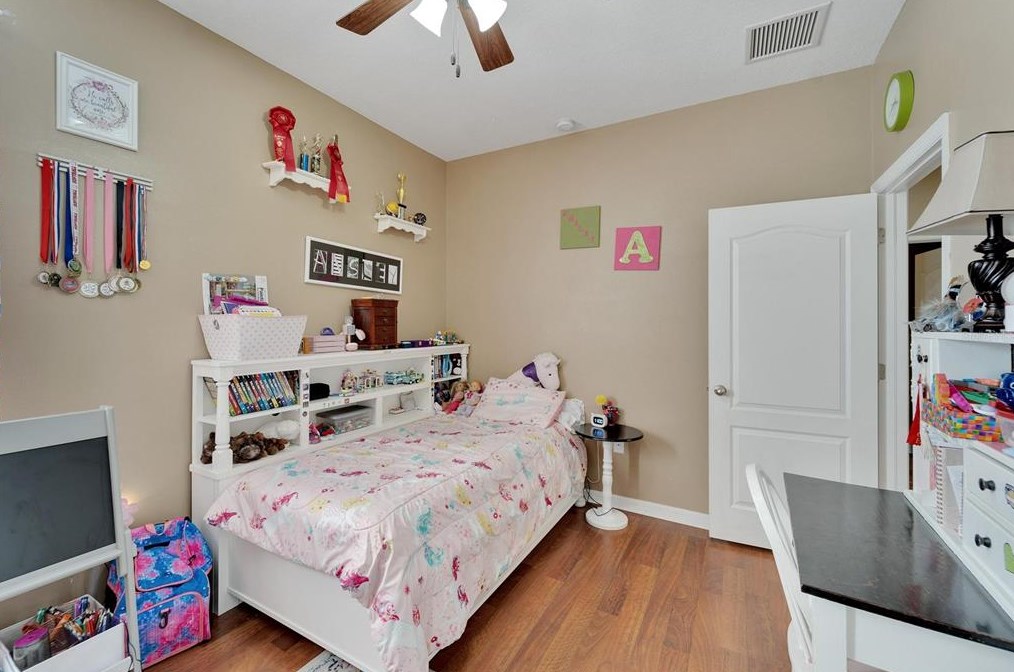 2207 Via Napoli St, Plant City FL  33566-1021 exterior