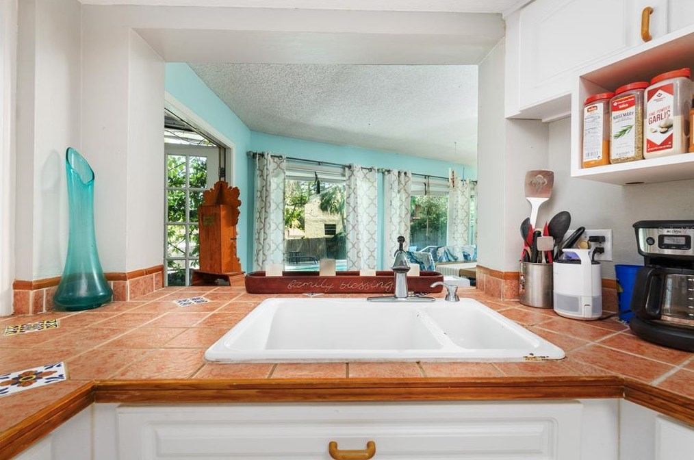 4618 San Paulo Ct, Lakeland FL  33813-2463 exterior