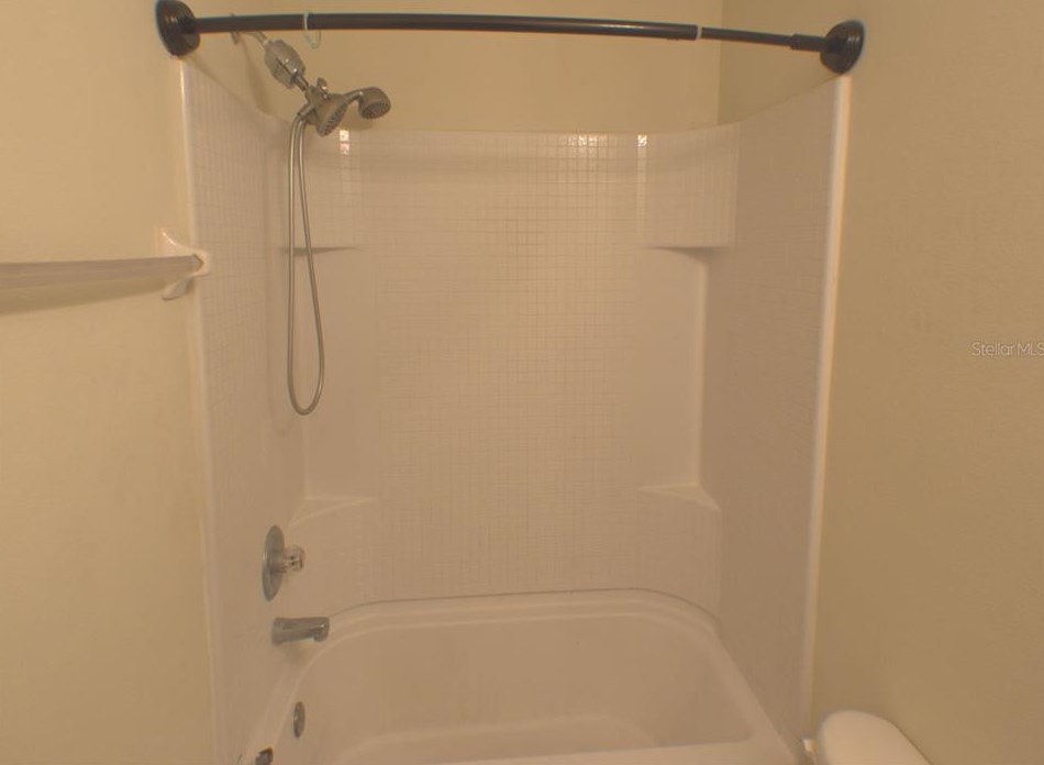 1873 Greenwood Valley Dr, Plant City FL  33563-6996 exterior