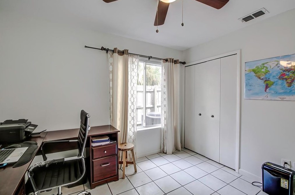 4130 Longfellow Dr, Plant City FL  33566-9526 exterior