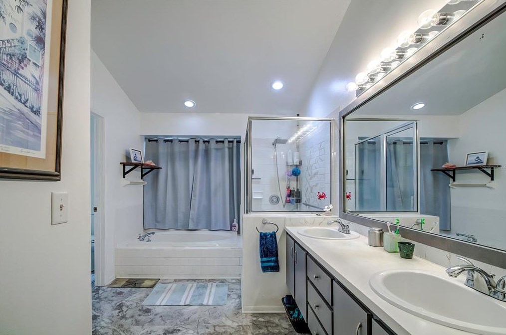 4130 Longfellow Dr, Plant City FL  33566-9526 exterior