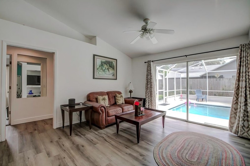 4130 Longfellow Dr, Plant City FL  33566-9526 exterior