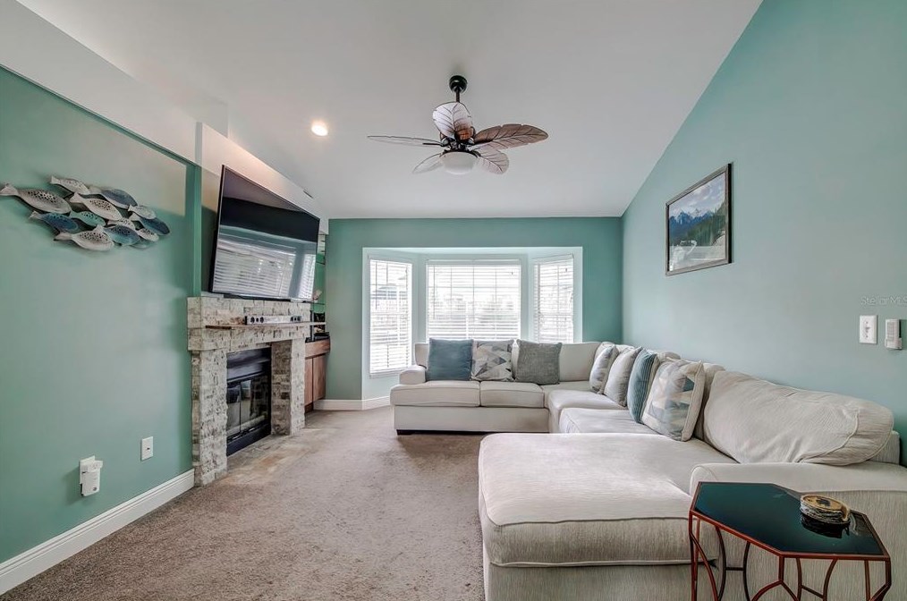 4130 Longfellow Dr, Plant City FL  33566-9526 exterior