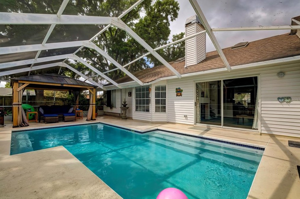 4130 Longfellow Dr, Plant City FL  33566-9526 exterior