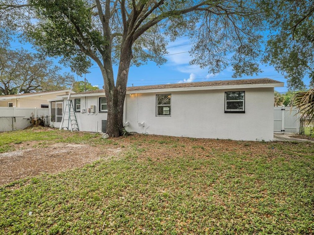 2707 Kirby St, Tampa FL 33614-3355 exterior