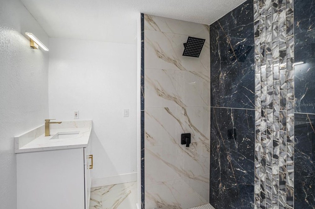 2707 Kirby St, Tampa FL 33614-3355 exterior