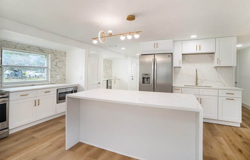 2707 Kirby St, Tampa FL 33614-3355 exterior