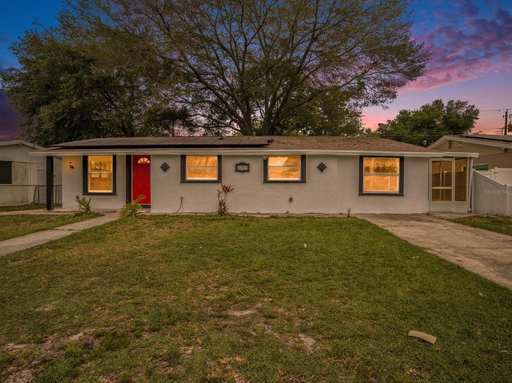 2707 Kirby St, Tampa FL 33614-3355 exterior