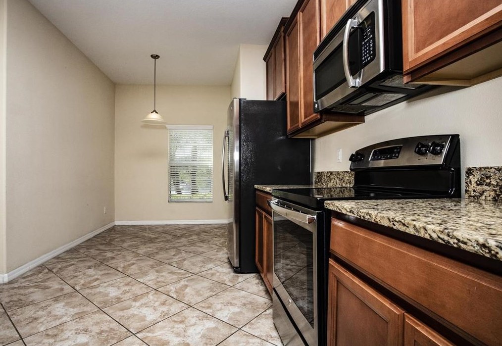 31143 Claridge Pl, Zephyrhills FL  33543-5009 exterior