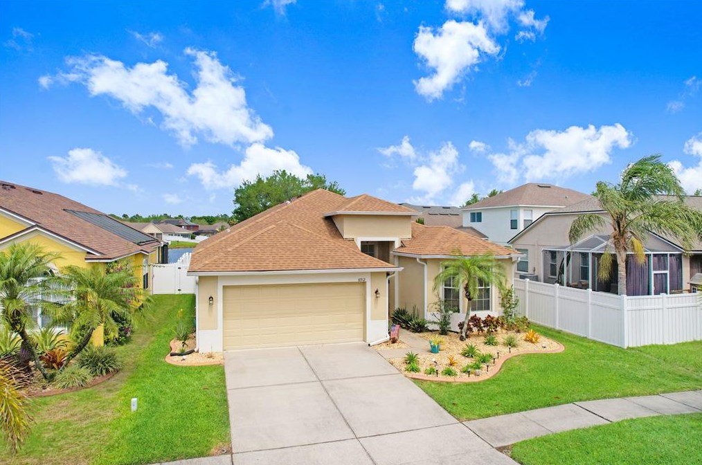 8912 Sandy Plains Dr, Riverview FL  33578-8613 exterior