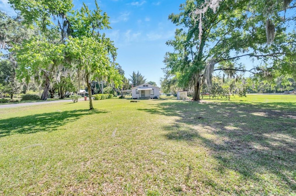 2707 Franklin St, Plant City FL  33563-8947 exterior