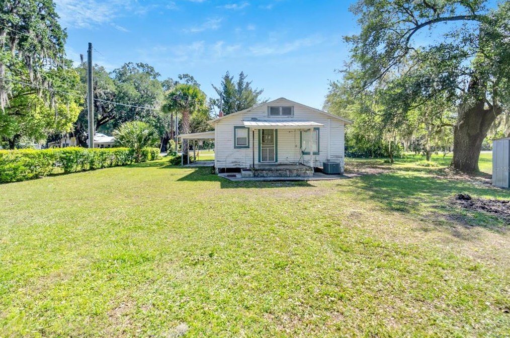 2707 Franklin St, Plant City FL  33563-8947 exterior