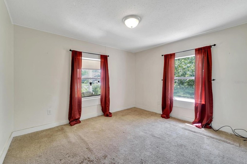2707 Franklin St, Plant City FL  33563-8947 exterior