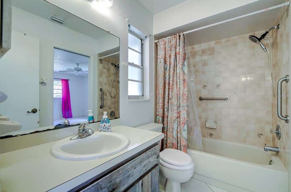 5249 Courtland Rd, Brooksville FL  34608-2326 exterior