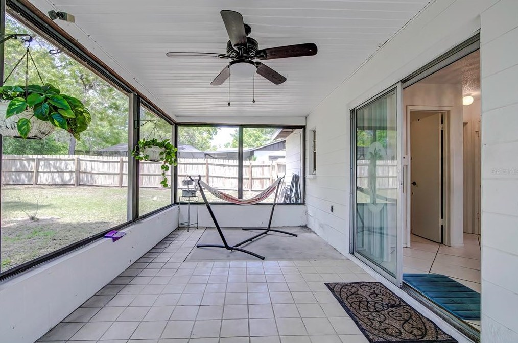 5249 Courtland Rd, Brooksville FL  34608-2326 exterior